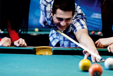 Garden Front Apartments Snooker